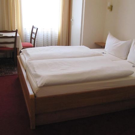 Hotel Pension Fasanenhaus ベルリン エクステリア 写真