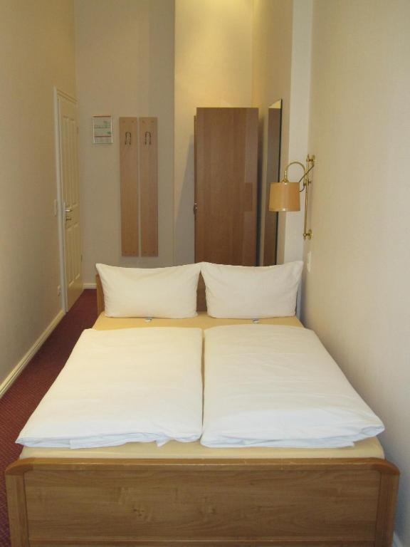 Hotel Pension Fasanenhaus ベルリン エクステリア 写真