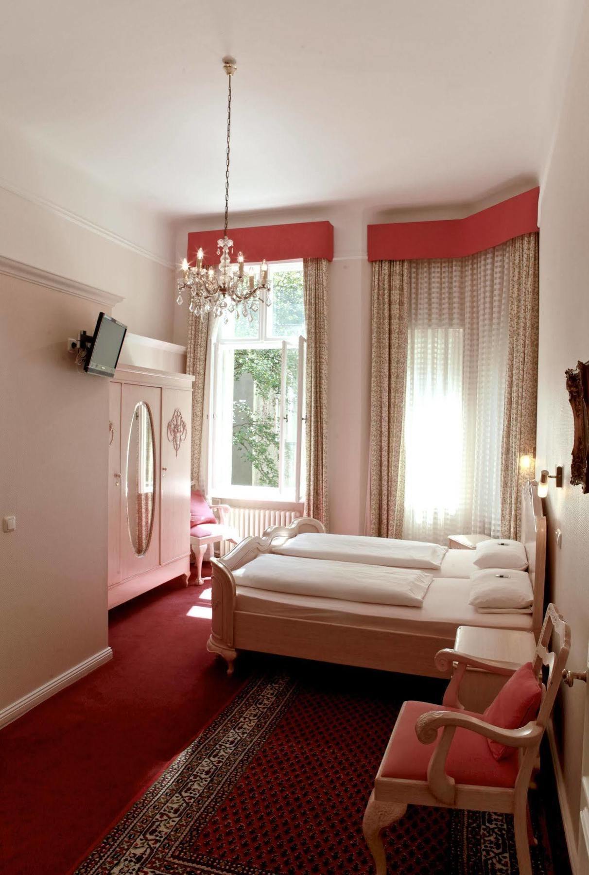 Hotel Pension Fasanenhaus ベルリン エクステリア 写真