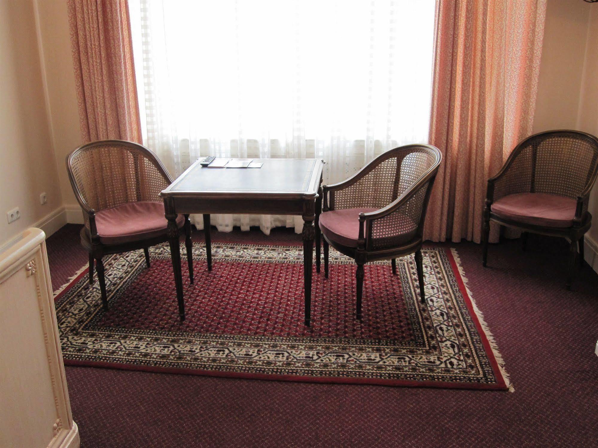 Hotel Pension Fasanenhaus ベルリン エクステリア 写真